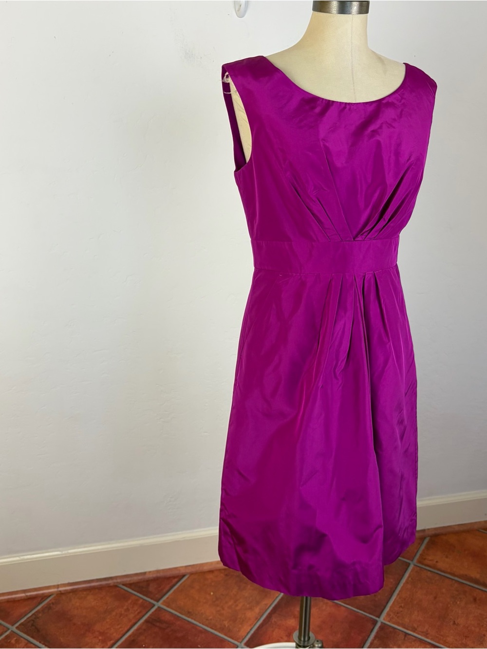 Kate Spade Raspberry Sheath Dress - Picture 2 of 9